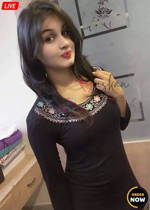 Pooja-Escorts-in-Manali.webp